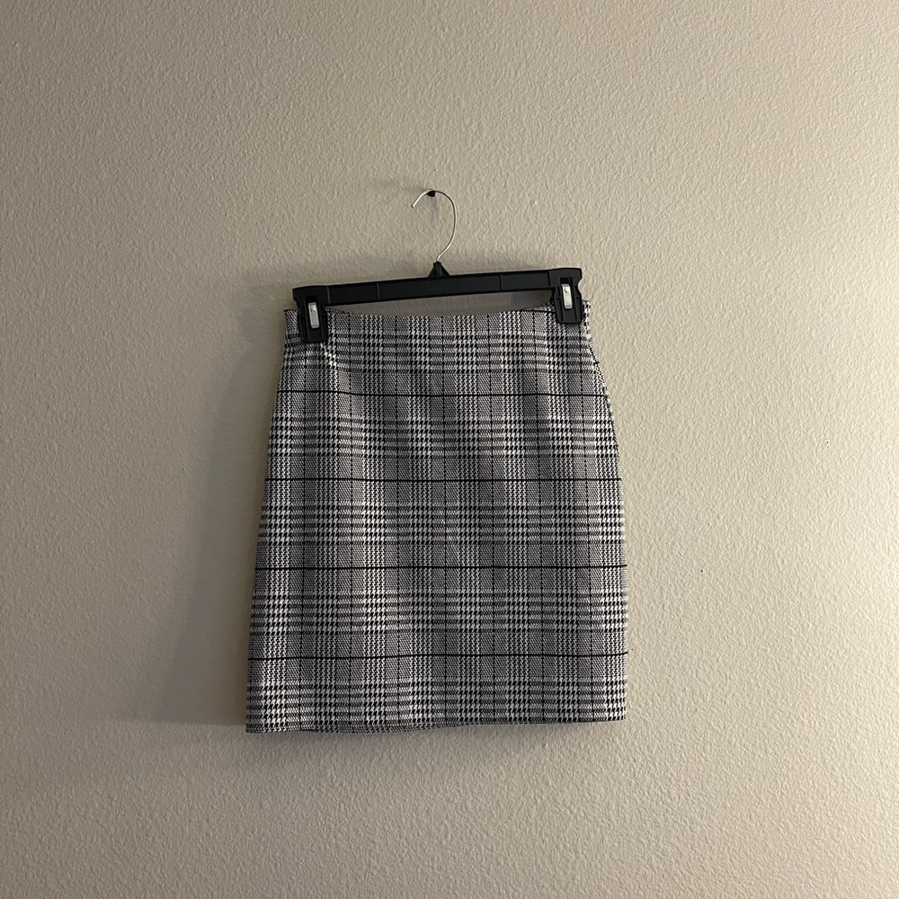 Houndstooth Skirt